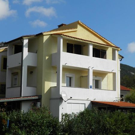 Apartments Miljenka Башка Екстер'єр фото